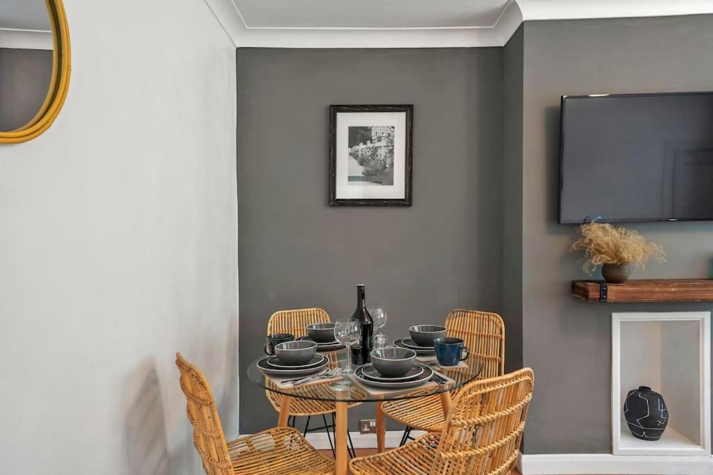 Stylish Maisonette Near The Heath With Free Parking & Wi-Fi Maidstone Zewnętrze zdjęcie